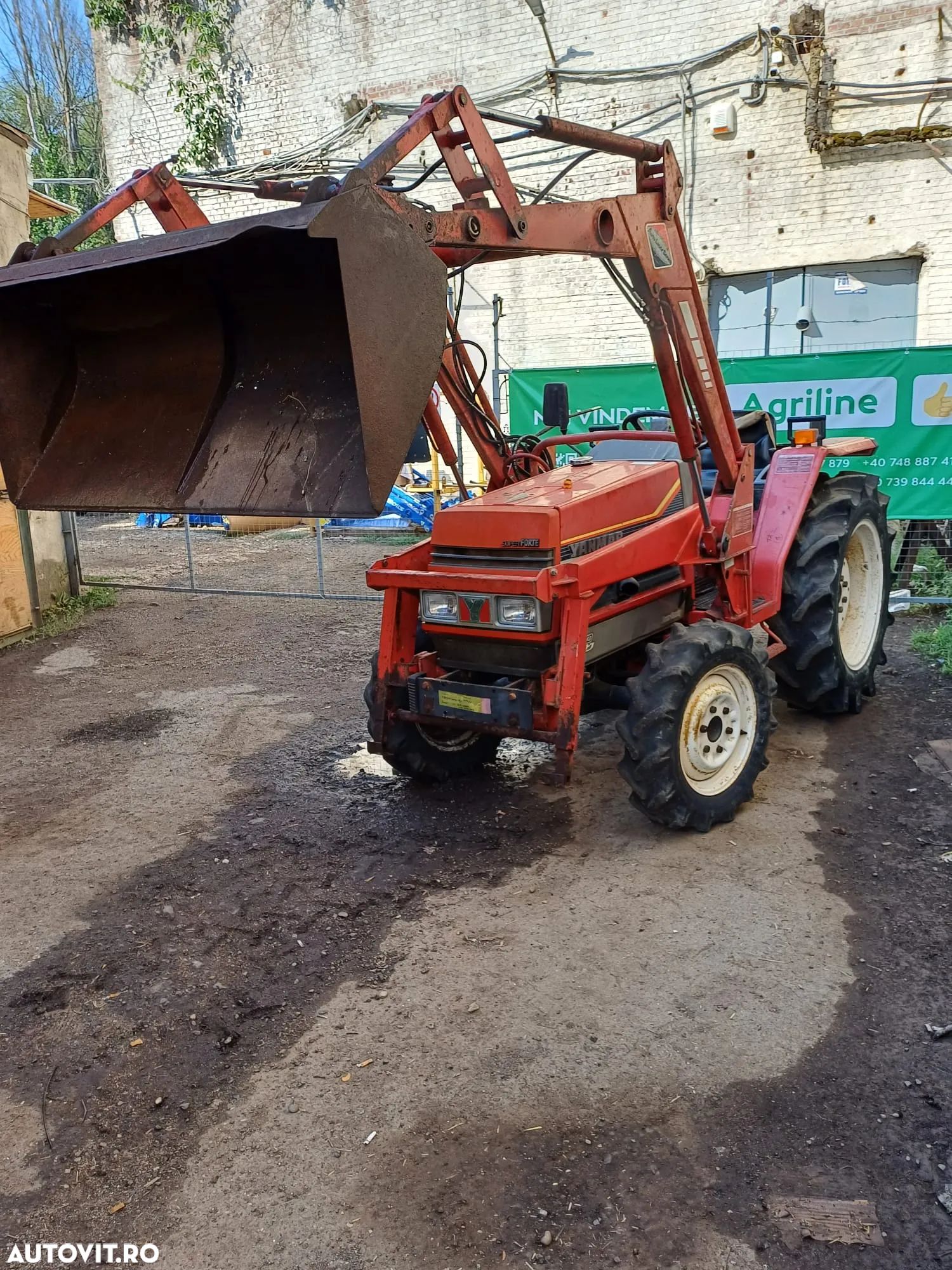 Yanmar F255D cu incarcator frontal - 1