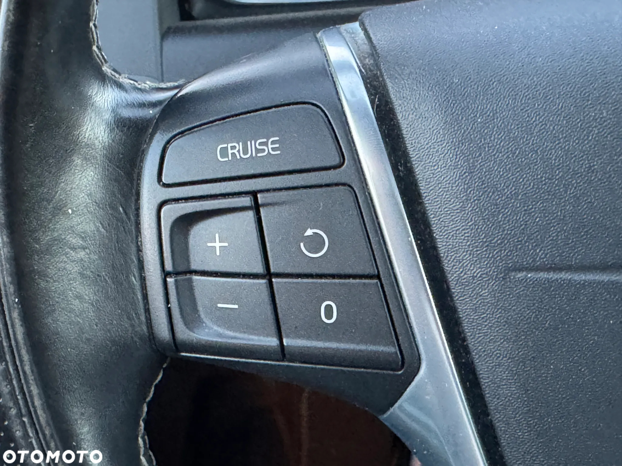 Volvo XC 60 D4 Geartronic RDesign - 24
