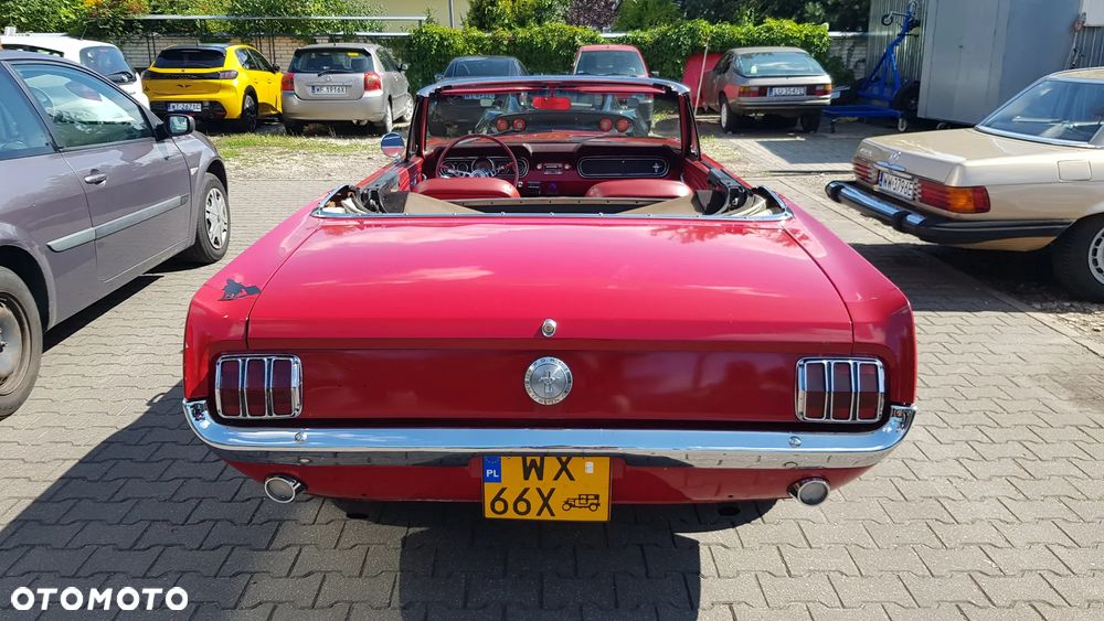 Ford Mustang - 5