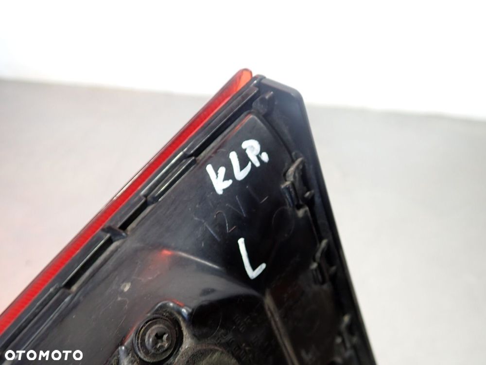 LAMPA LEWA TYLNA W KLAPIE HYUNDAI I30 III - 8