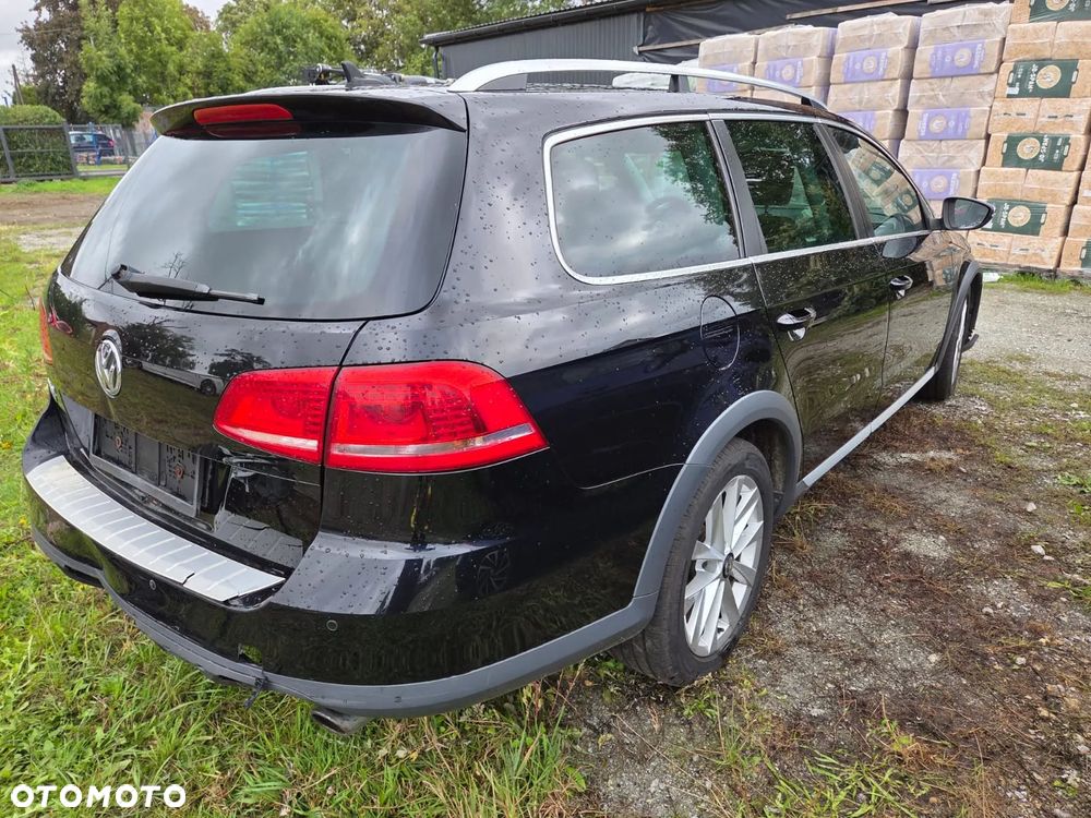 Volkswagen Passat Alltrack 2.0 TDI 4Motion DSG BlueMotion Tec - 3