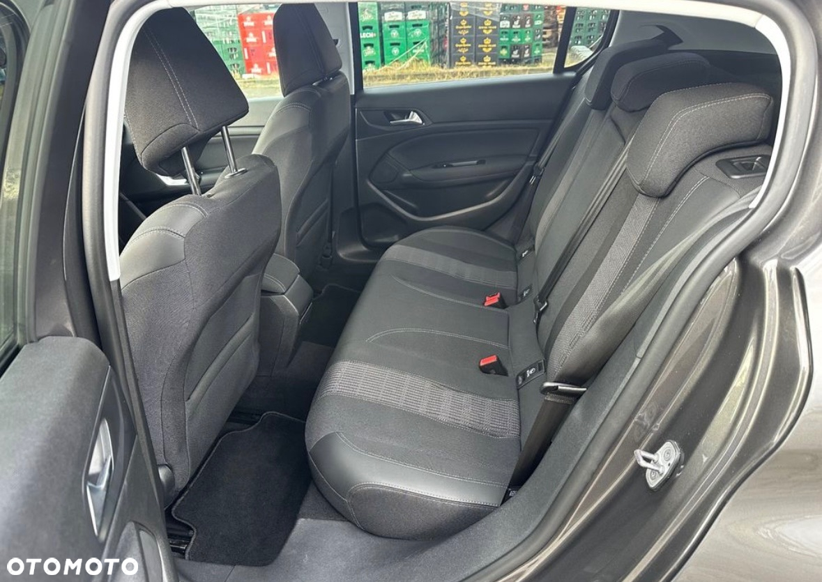 Peugeot 308 1.5 BlueHDi Allure S&S EAT6 - 11