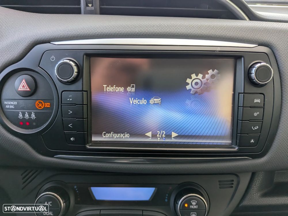 Toyota Yaris 1.5 HSD Comfort - 15