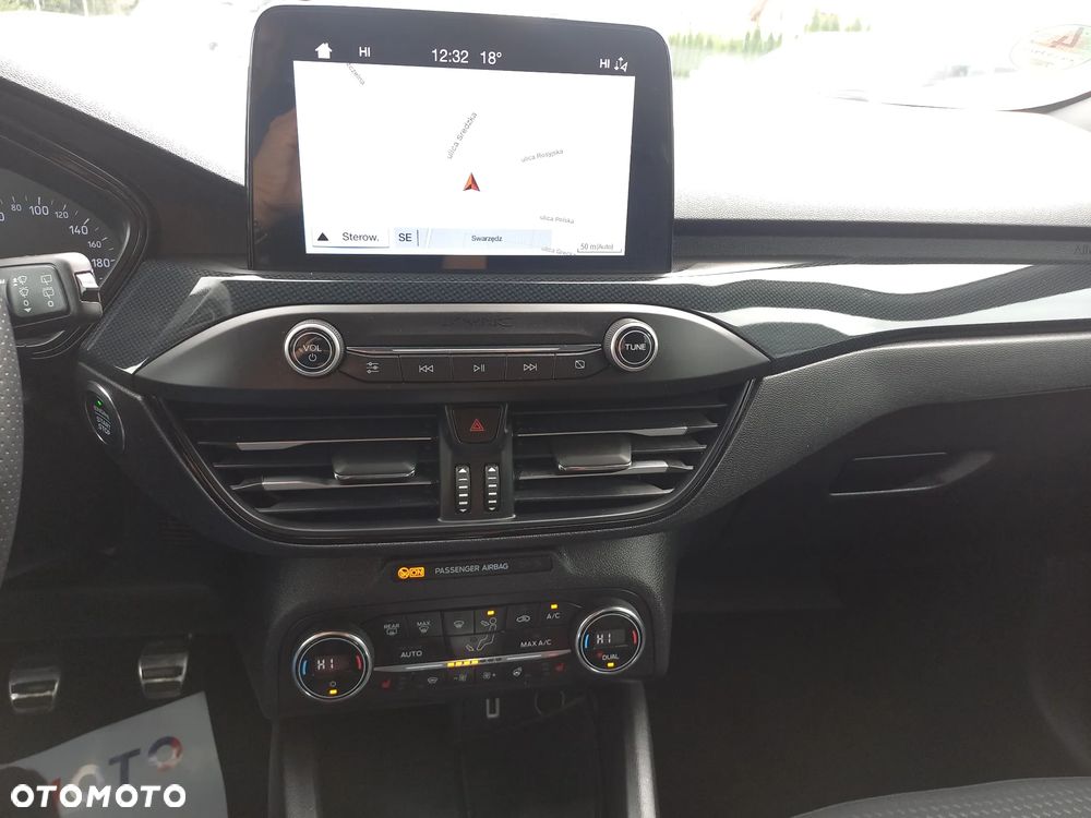 Ford Focus 2.0 EcoBlue STart-Stopp-System ST-LINE - 30