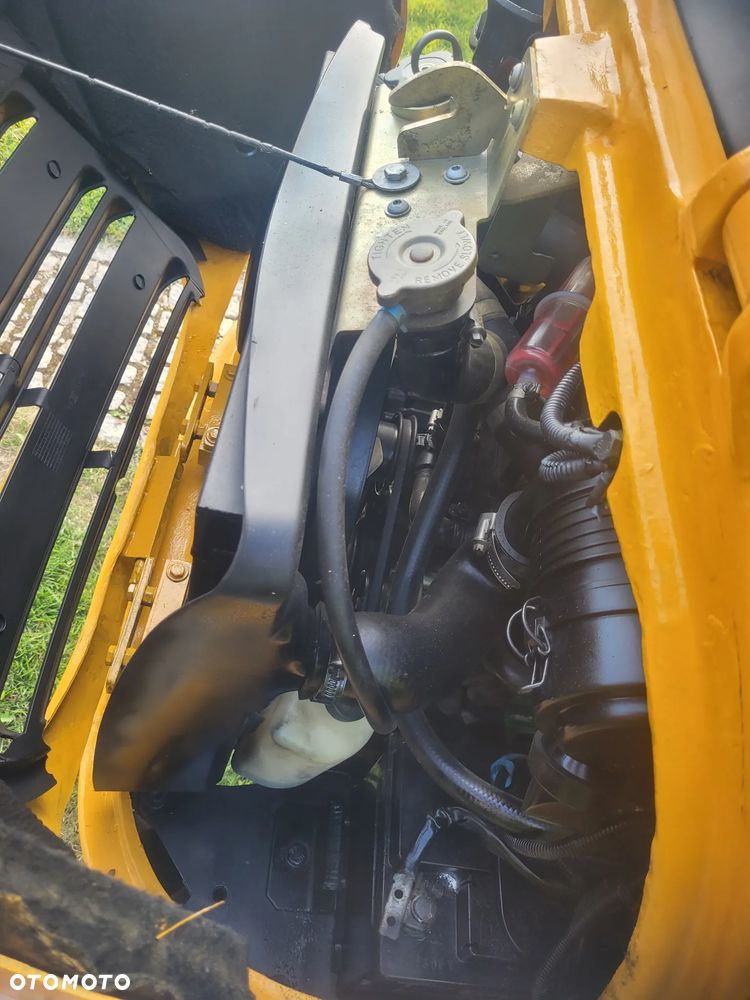 JCB 8016 - 3