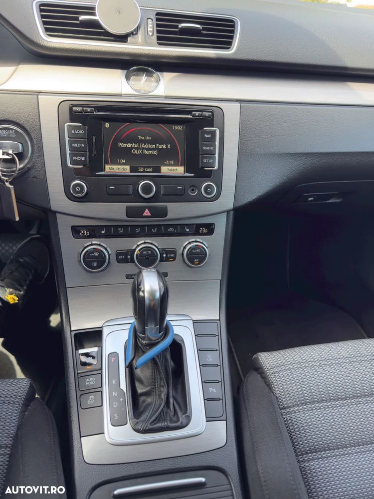 Volkswagen Passat Variant 2.0 TDI BlueMotion Technology Highline DSG - 8