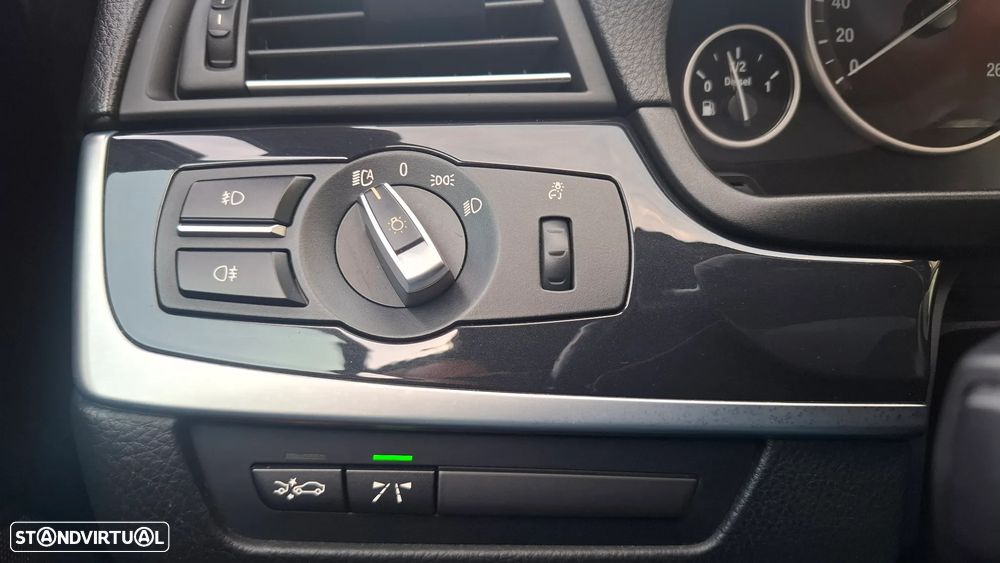 BMW 520 d Line Luxury Auto - 33