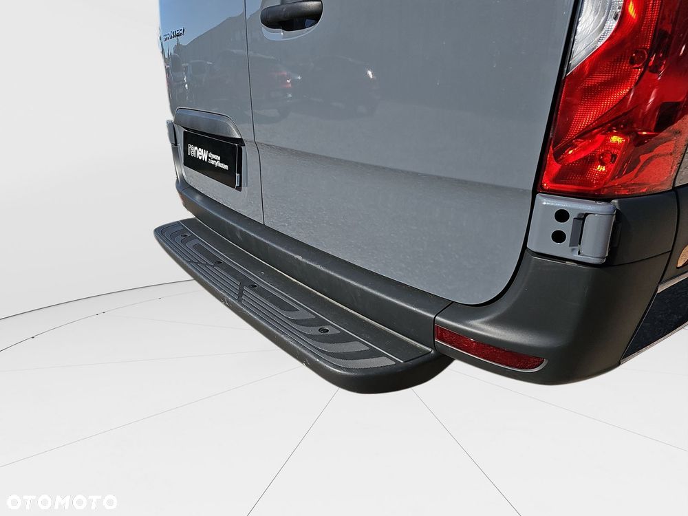 Mercedes-Benz sprinter - 25