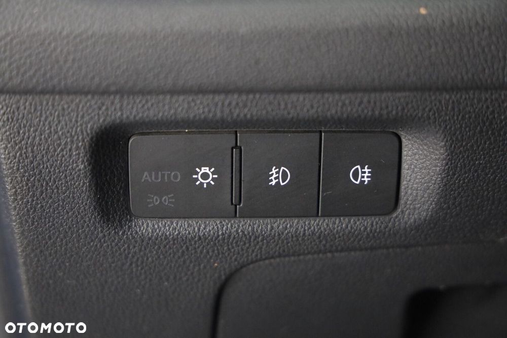 Skoda Octavia 2.0 TDI Ambition DSG - 24