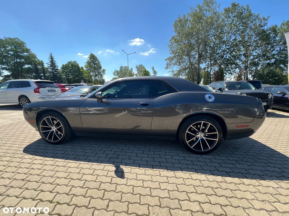 Dodge Challenger - 6