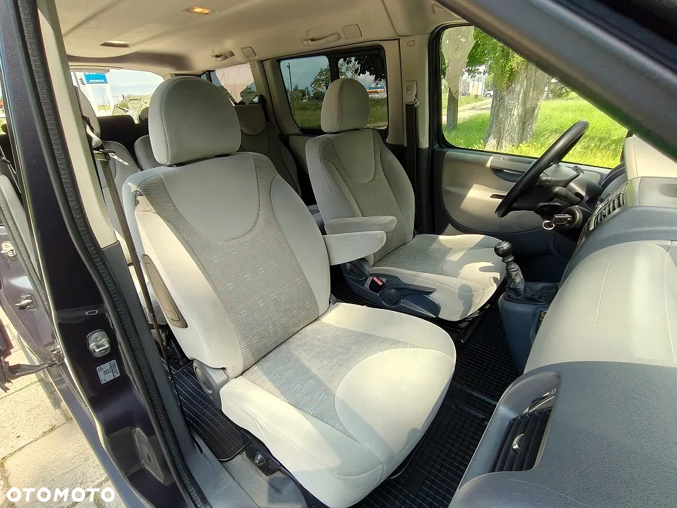 Peugeot Expert - 8