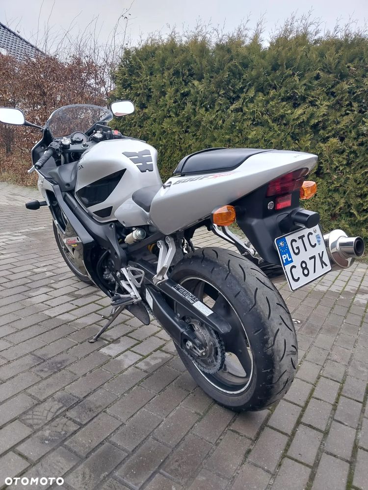 Honda CBR - 6