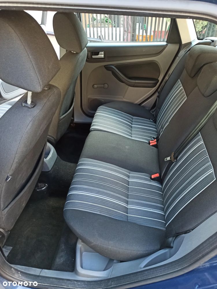 Ford Focus 1.8 TDCi Amber X - 8