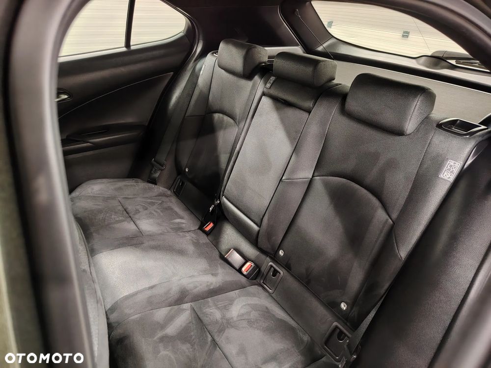 Lexus UX 250h Elegance 2WD - 25