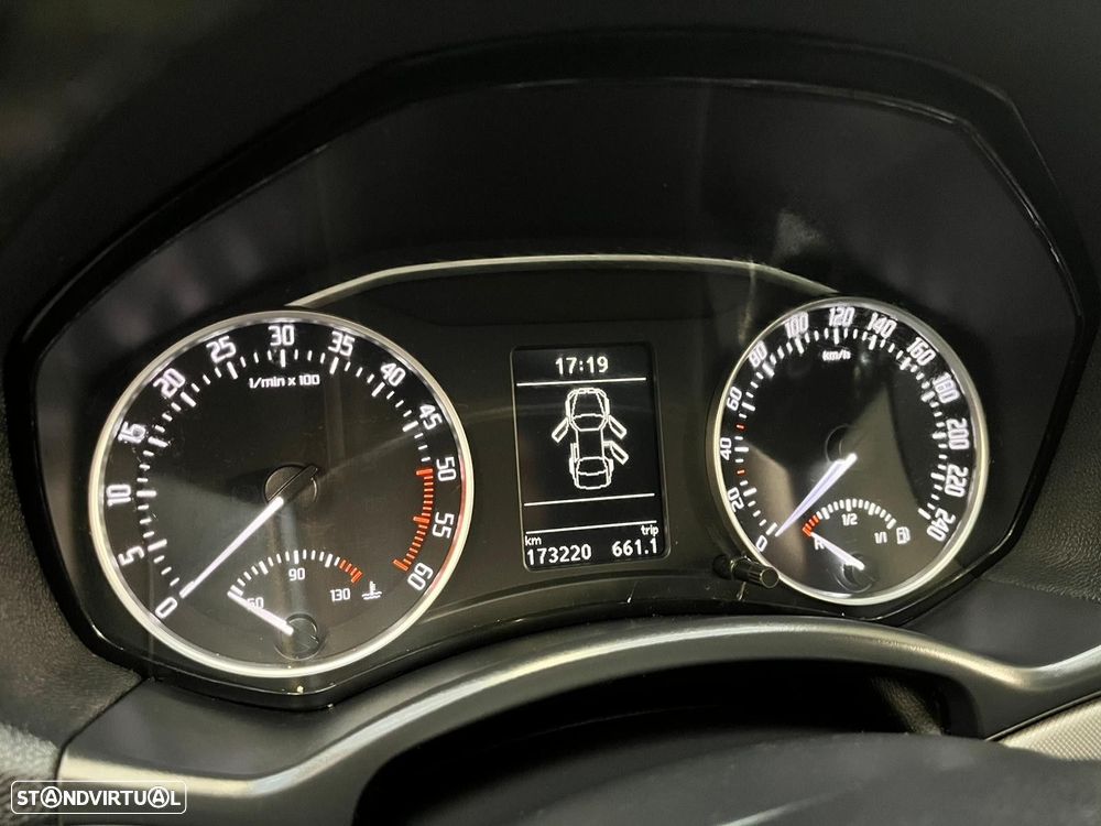 Skoda Octavia Break 2.0 TDI DPF 4x4 DSG Elegance - 15