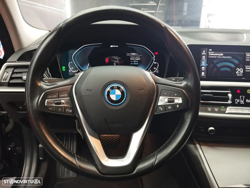 BMW 330 e Line Sport Auto - 20