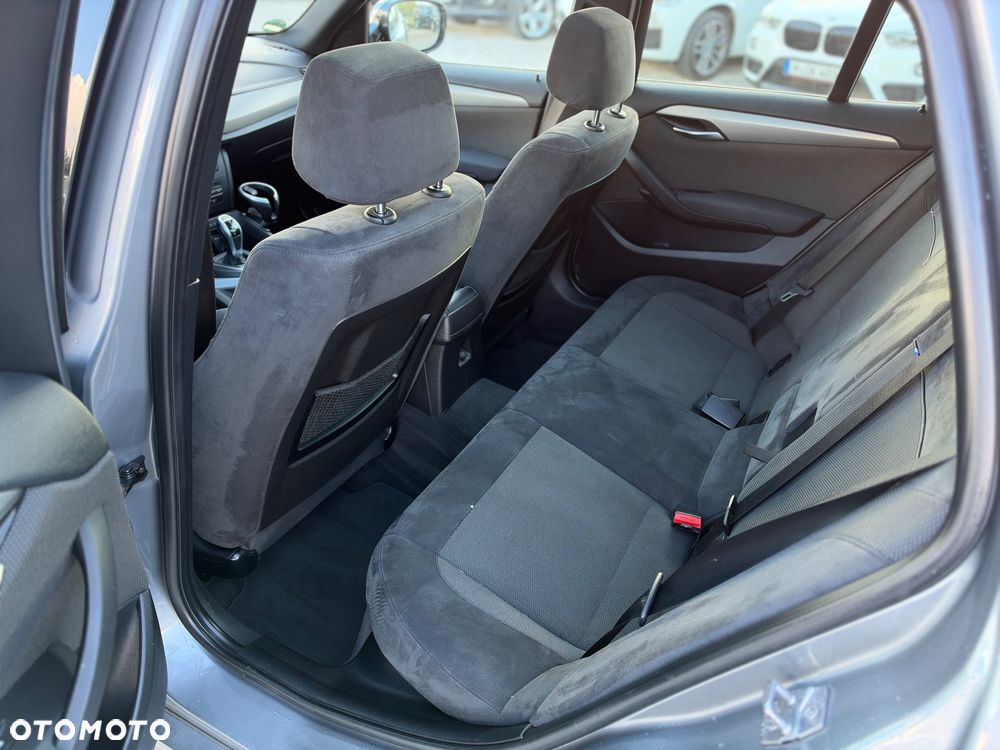 BMW X1 xDrive20i - 16