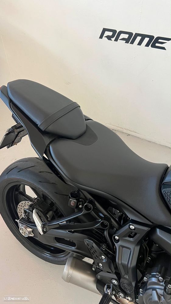Yamaha MT-07 - 10