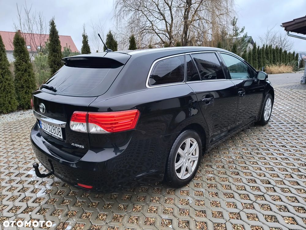 Toyota Avensis Touring Sports 1.8 Comfort - 3