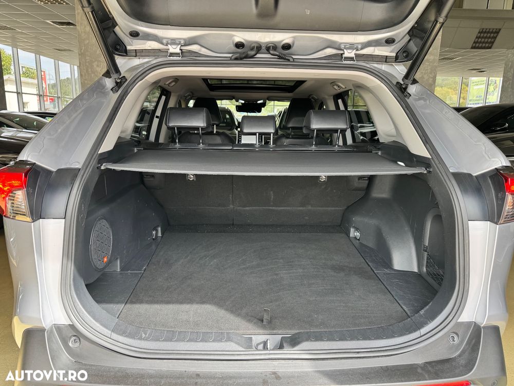 Toyota RAV4 2.5 4x4 Lounge - 9