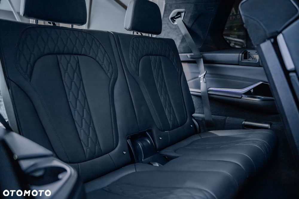 BMW X7 M60i xDrive mHEV sport - 37