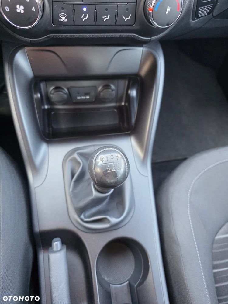 Hyundai ix35 1.6 2WD Style - 18