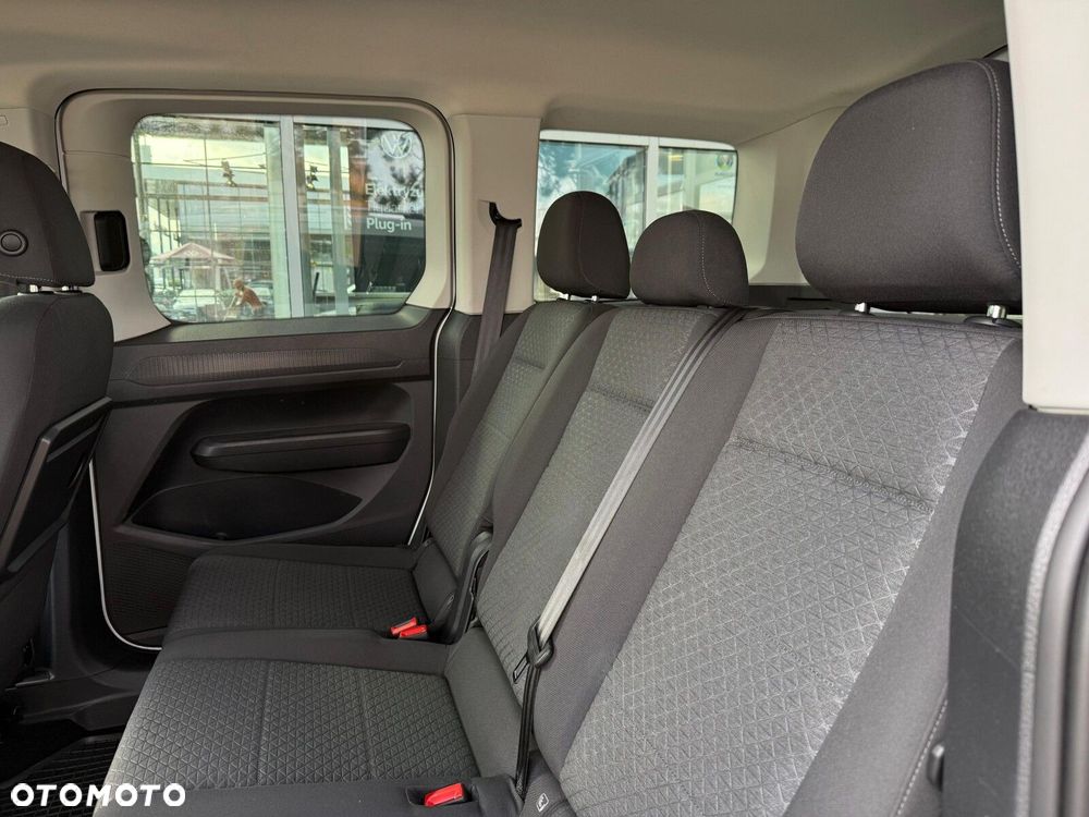 Ford Tourneo Connect - 12