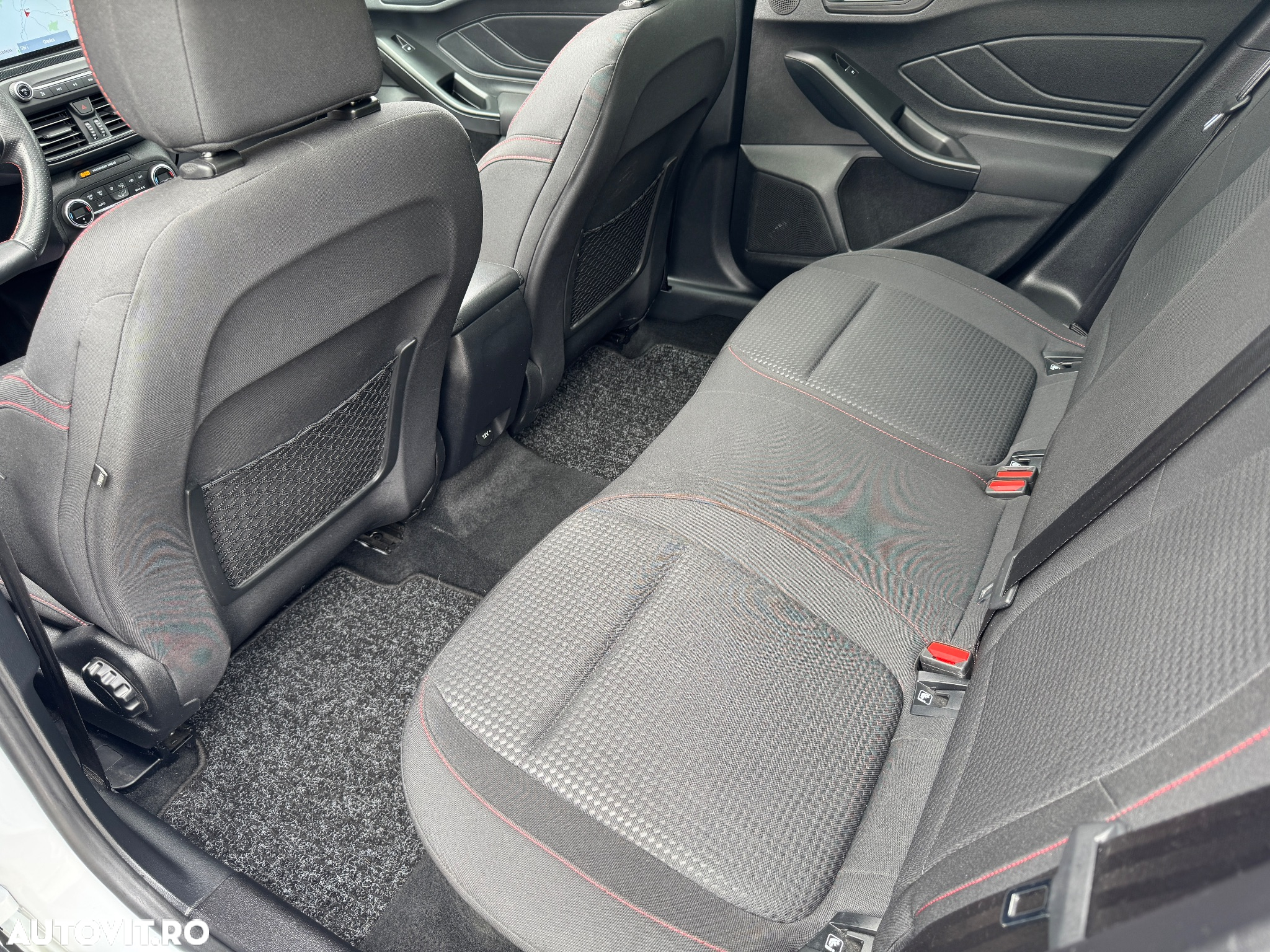 Ford Focus 1.5 EcoBlue ST Line Business - 21