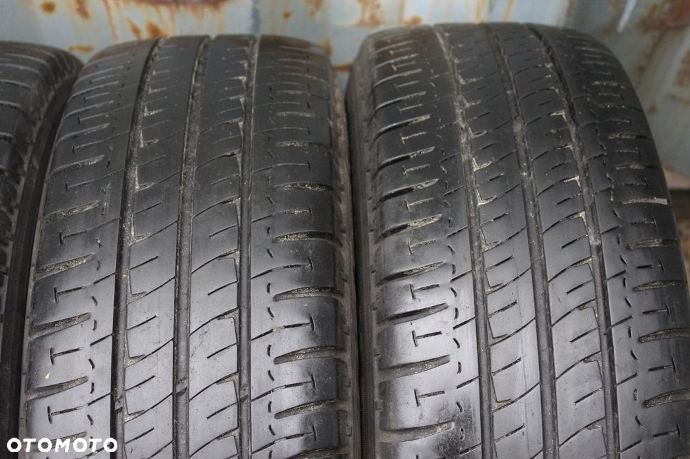 4x 215/65r16c michelin agilis 109/107t 18r 7,5mm - 3