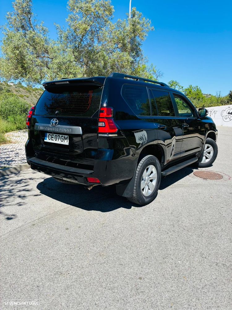 Toyota Land Cruiser 2.8 D-4D CA - 4