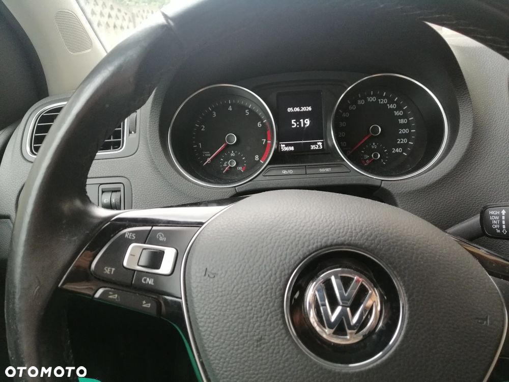 Volkswagen Polo 1.2 TSI BMT Comfortline - 6