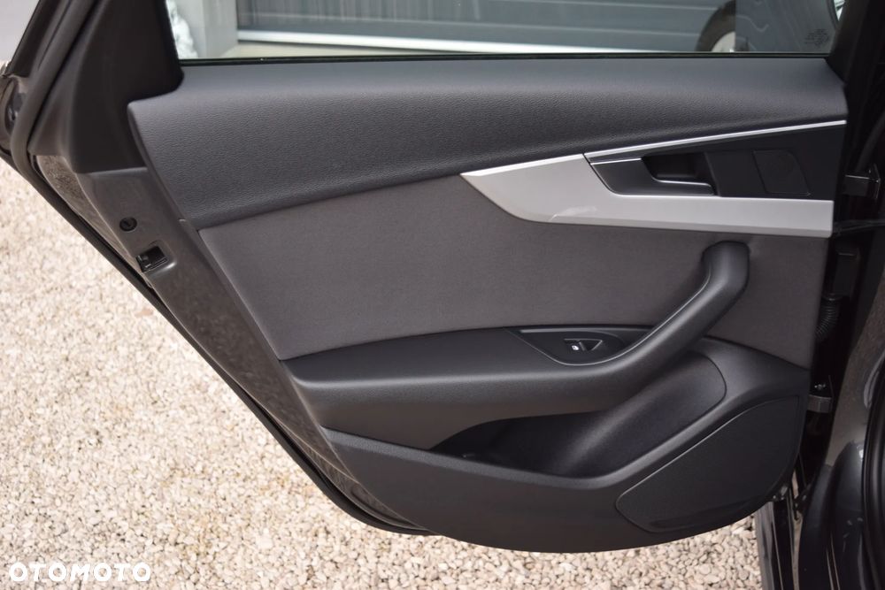 Audi A4 Avant 35 TDI S tronic advanced - 32