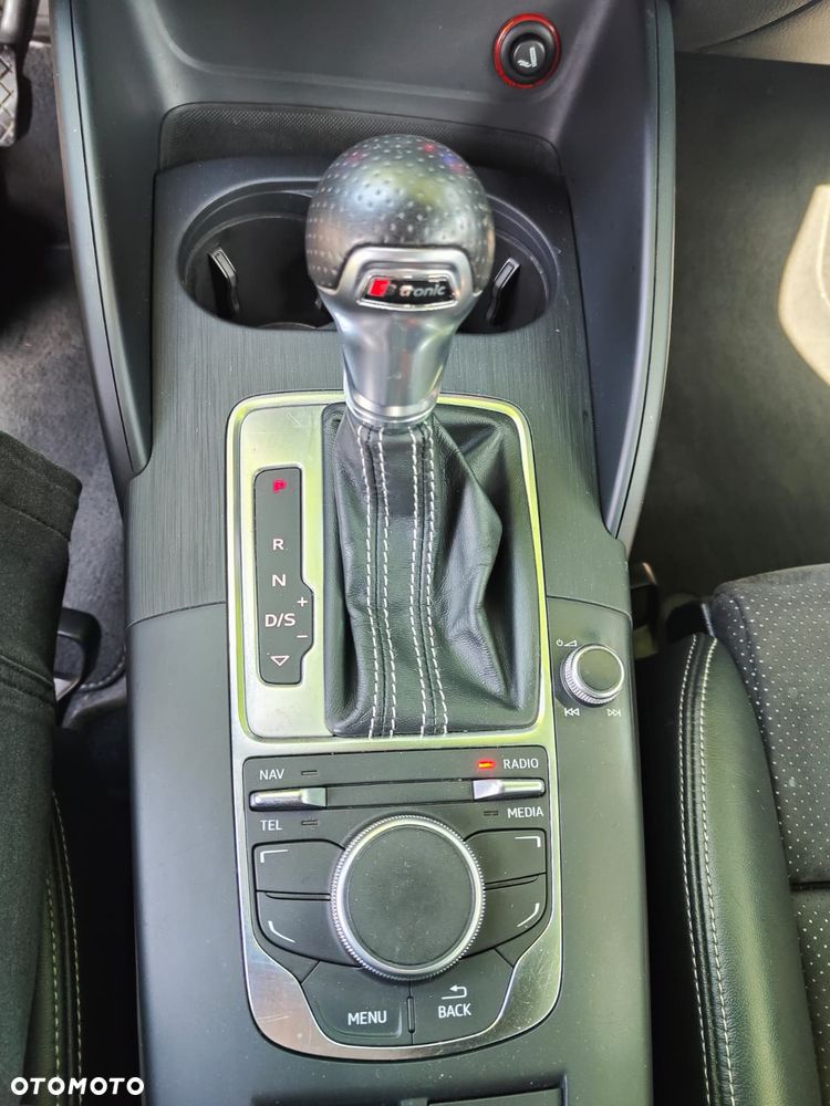 Audi A3 Sportback 2.0 TDI (clean diesel) quattro S tronic S line Sportpaket - 17