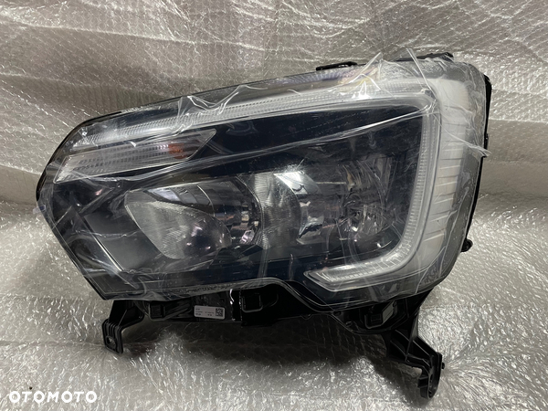 LAMPA LEWA REFLEKTOR LEWY RENAULT MASTER III LIFT IV 2019- 260607867R NOWA