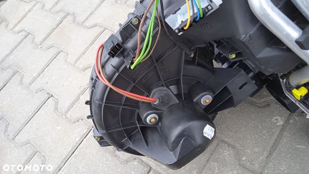 Nagrzewnica obudowa Opel Corsa C - 8