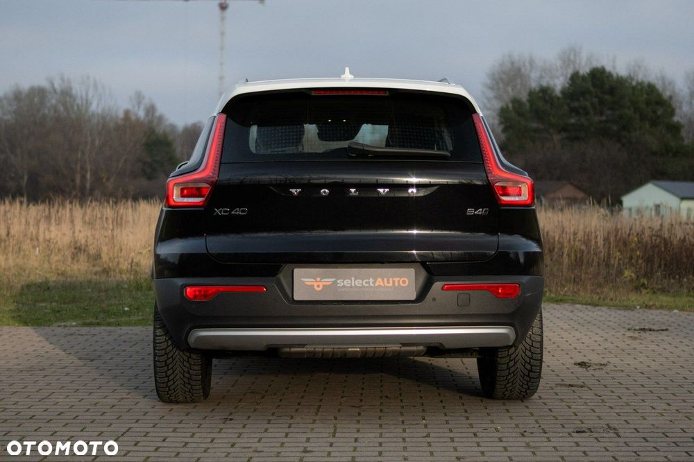 Volvo XC 40 - 5