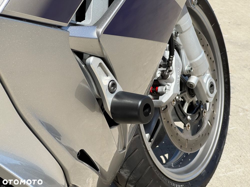 Yamaha FJR - 12