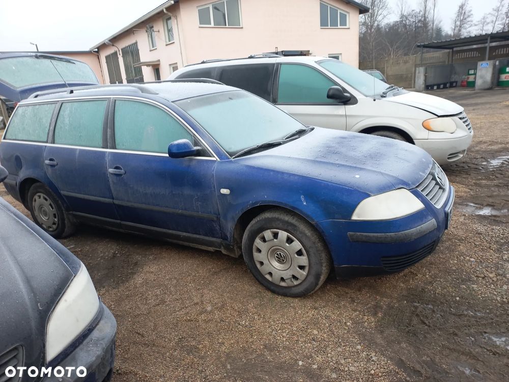 Vw Passat B5 lift kombi 1.6 B 02r LC5X wszystkie części maska zderzak drzwi - 1