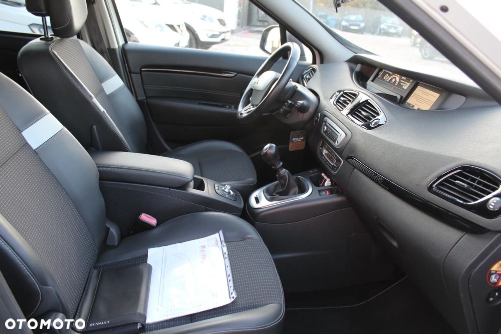 Renault Scenic Xmod 1.2 TCE Energy Bose Edition - 33