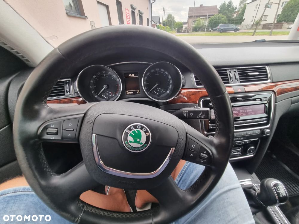 Skoda Superb 2.0 TDI Platinum - 7
