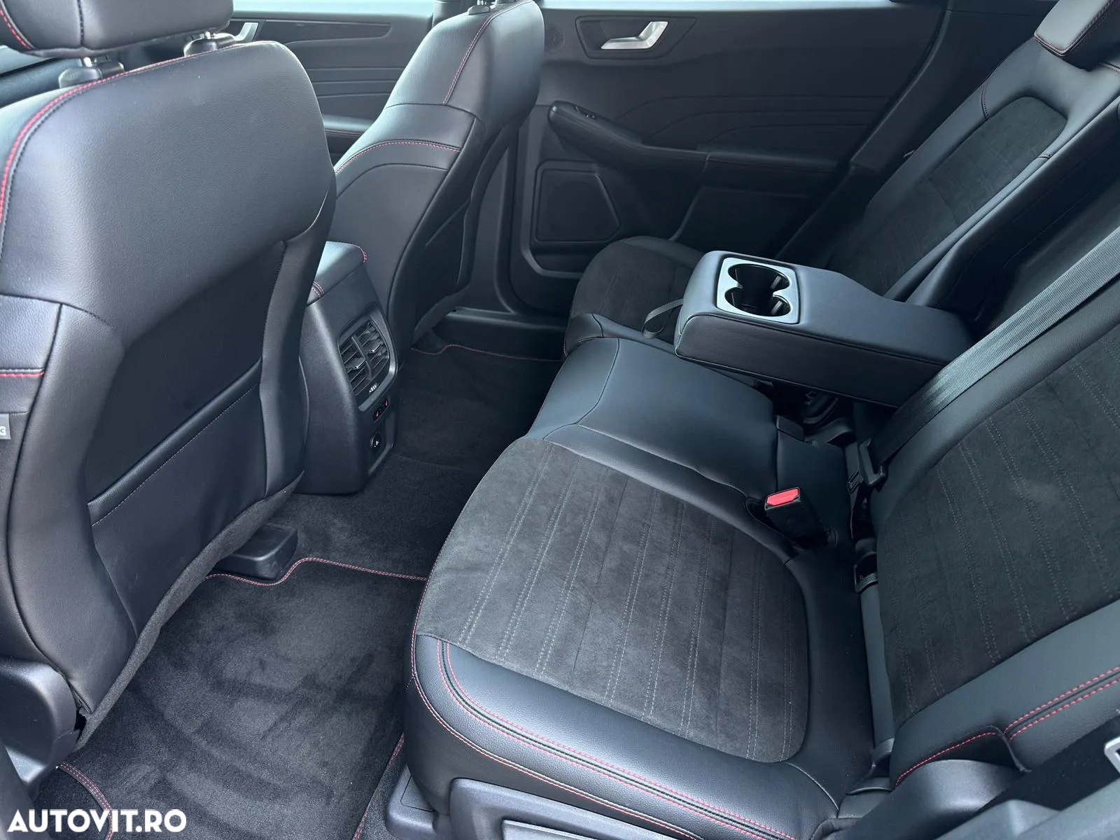Ford Kuga 2.5 Duratec PHEV ST Line X - 14
