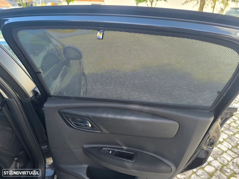 Citroën C4 1.6 HDi 110 VTR Pack - 9