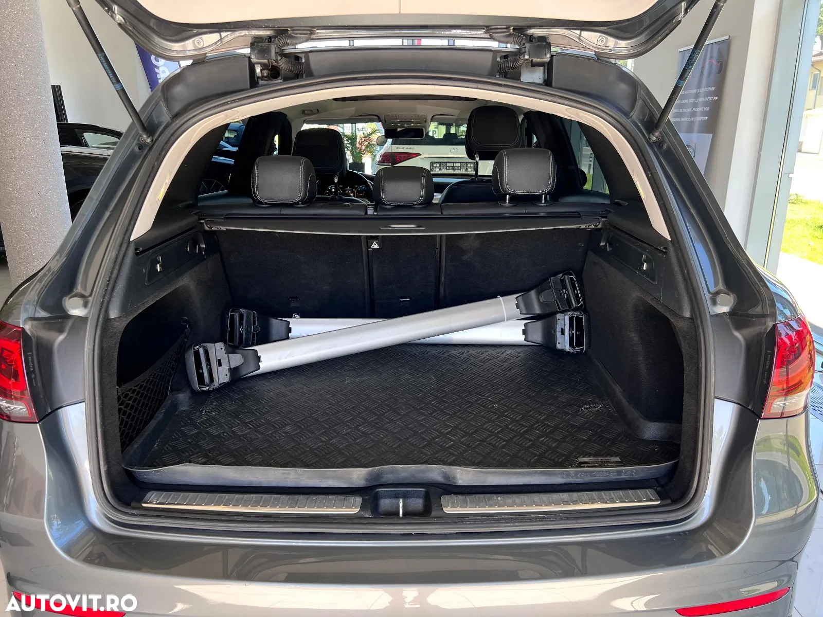 Mercedes-Benz GLC 300 d 4MATIC - 8