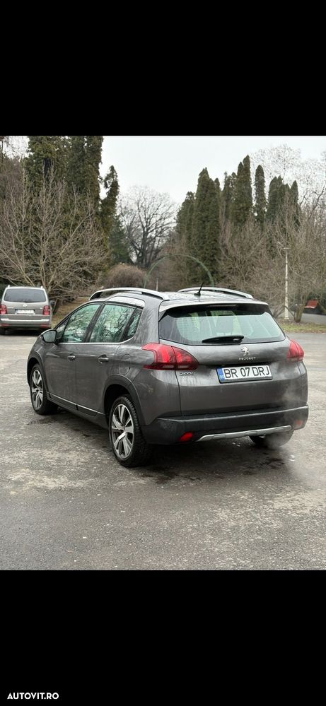Peugeot 2008 - 4