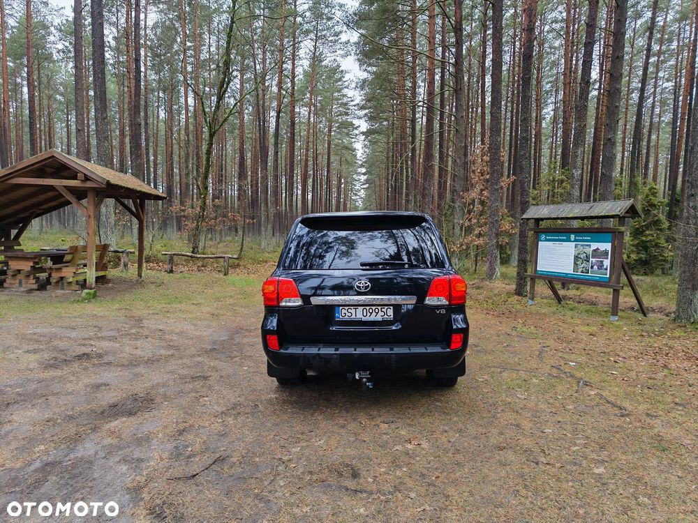 Toyota Land Cruiser - 6