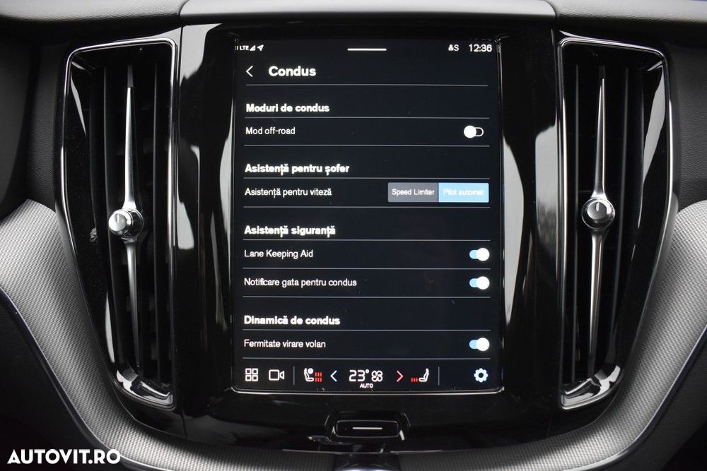 Volvo XC 60 - 31
