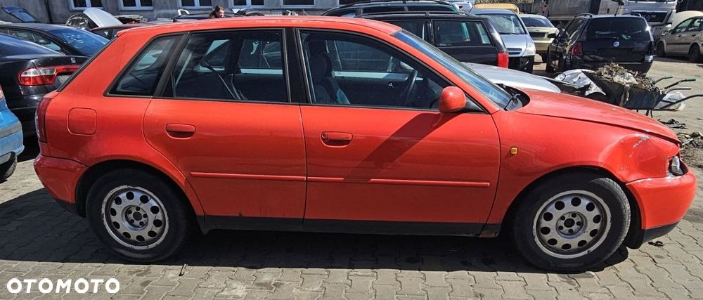 Audi A3 8L (2000r) 1,6 B 74 kW / 100 KM - 9