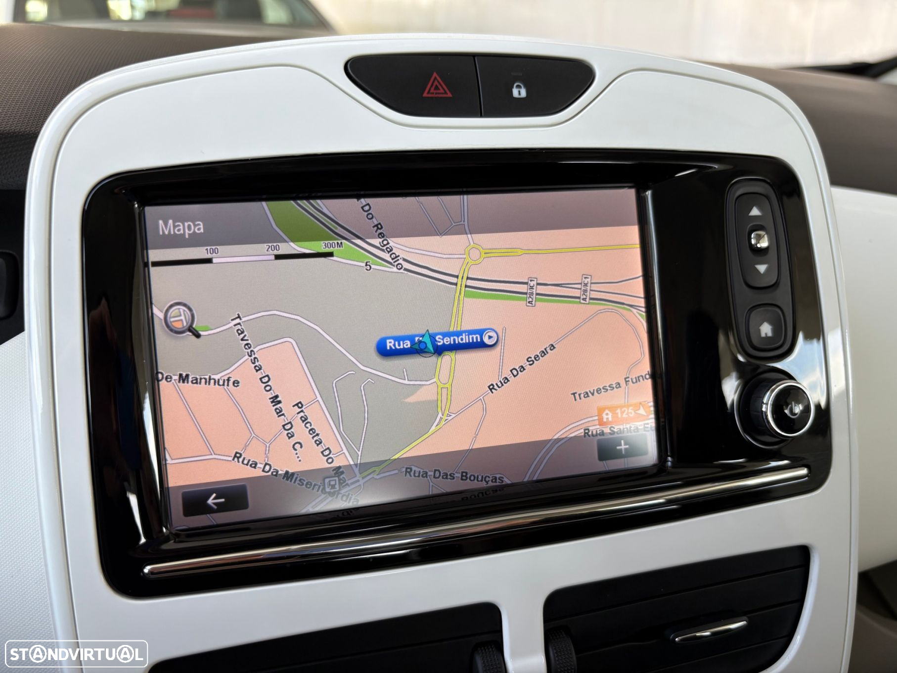 Renault Zoe (c/ Bateria) Life 40 Q90 - 27