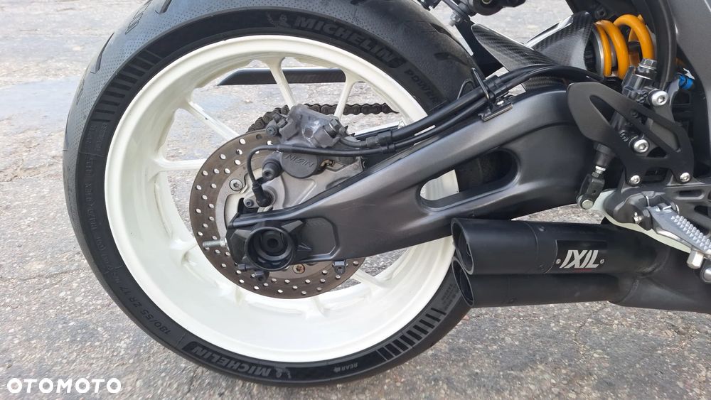 Yamaha R7 - 30