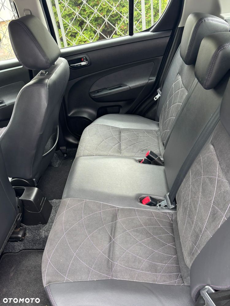 Suzuki Swift 1.2 Dualjet Allgrip Comfort - 11